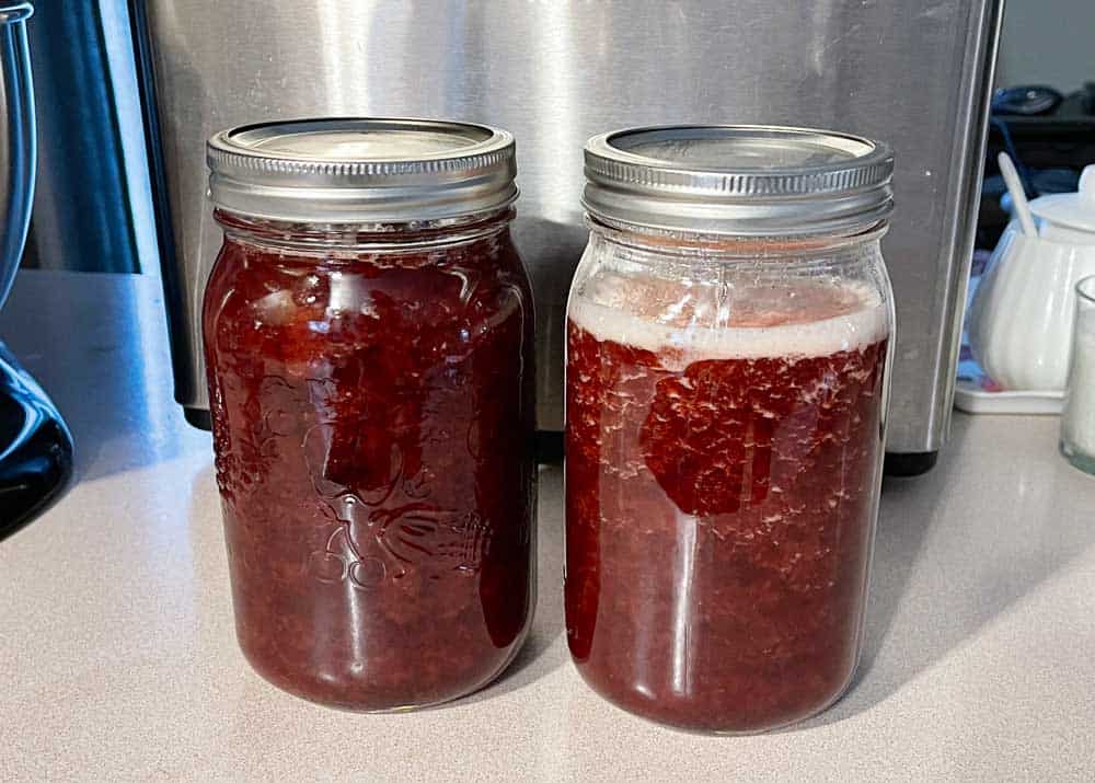 Strawberry Jam: 3 Ingredients